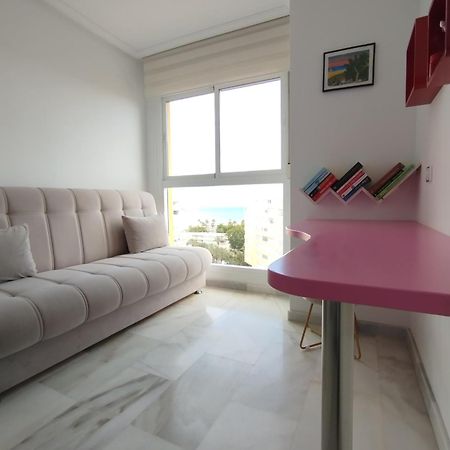 Atico Duplex Con Vistas Al Mar. Dos Plazas De Garaje Lägenhet Torremolinos Exteriör bild