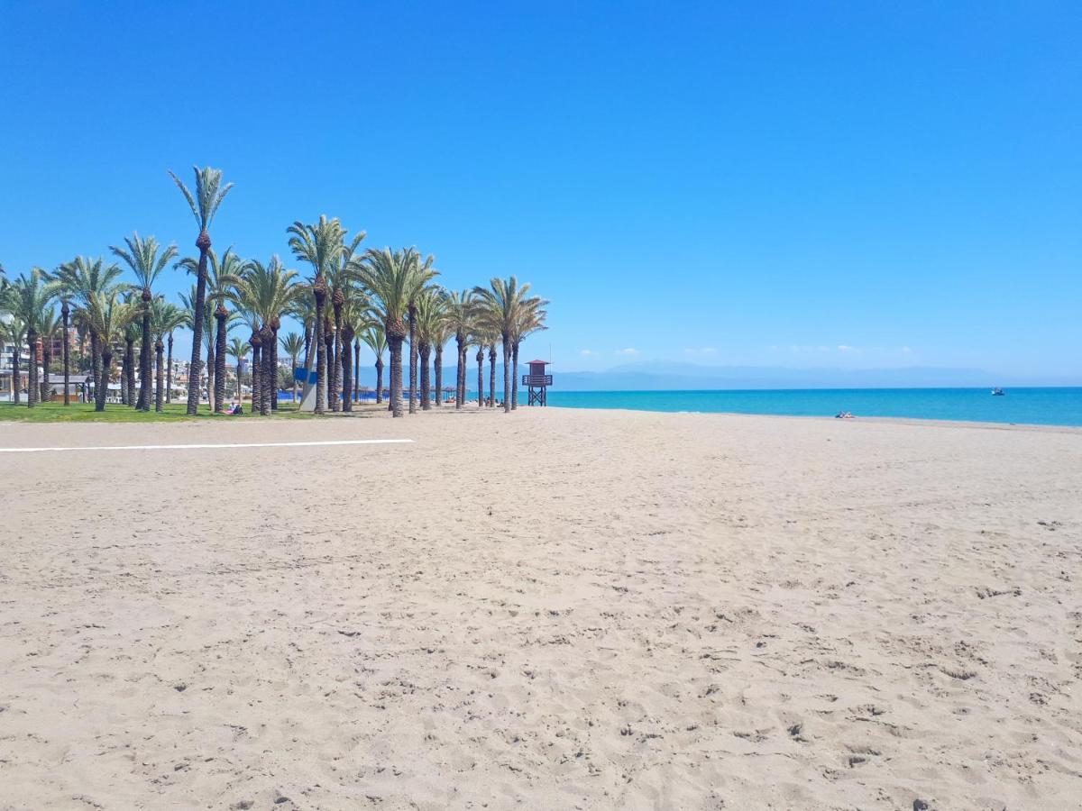 Atico Duplex Con Vistas Al Mar. Dos Plazas De Garaje Lägenhet Torremolinos Exteriör bild