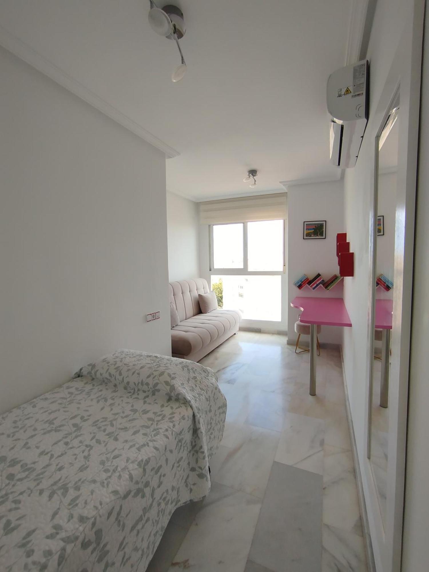 Atico Duplex Con Vistas Al Mar. Dos Plazas De Garaje Lägenhet Torremolinos Exteriör bild