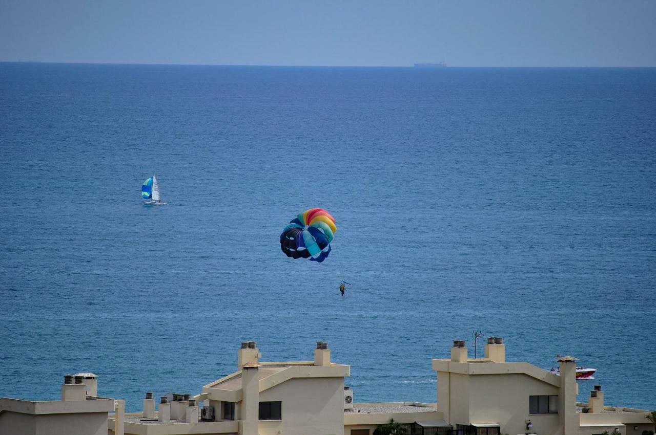 Atico Duplex Con Vistas Al Mar. Dos Plazas De Garaje Lägenhet Torremolinos Exteriör bild
